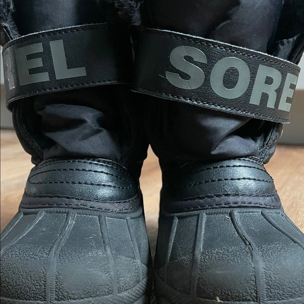 Sorel‎ Kids Black Snow Boots Waterproof Lined Winter Boots Strap Closure Great